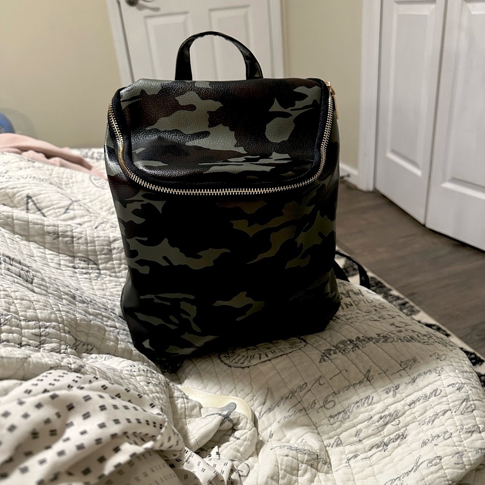 Klutch Camouflage Women’s Backpack